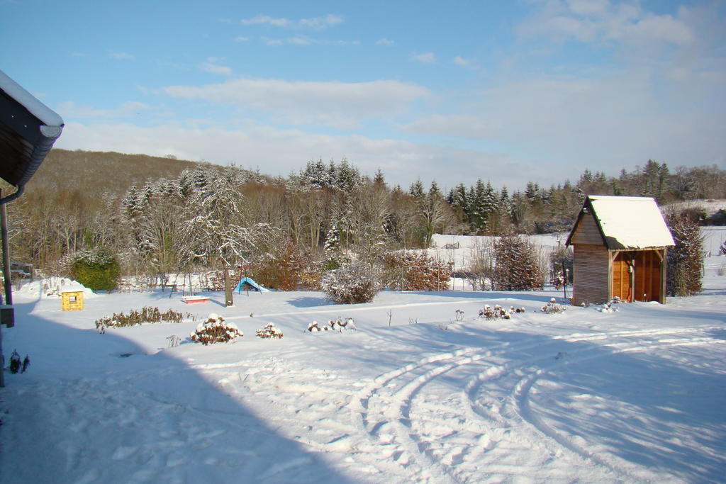 Gite De La Cour Bed & Breakfast Campandre-Valcongrain Room photo